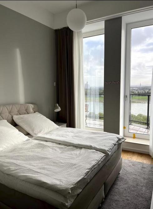 Rheinblick Penthouse Appartement Cologne